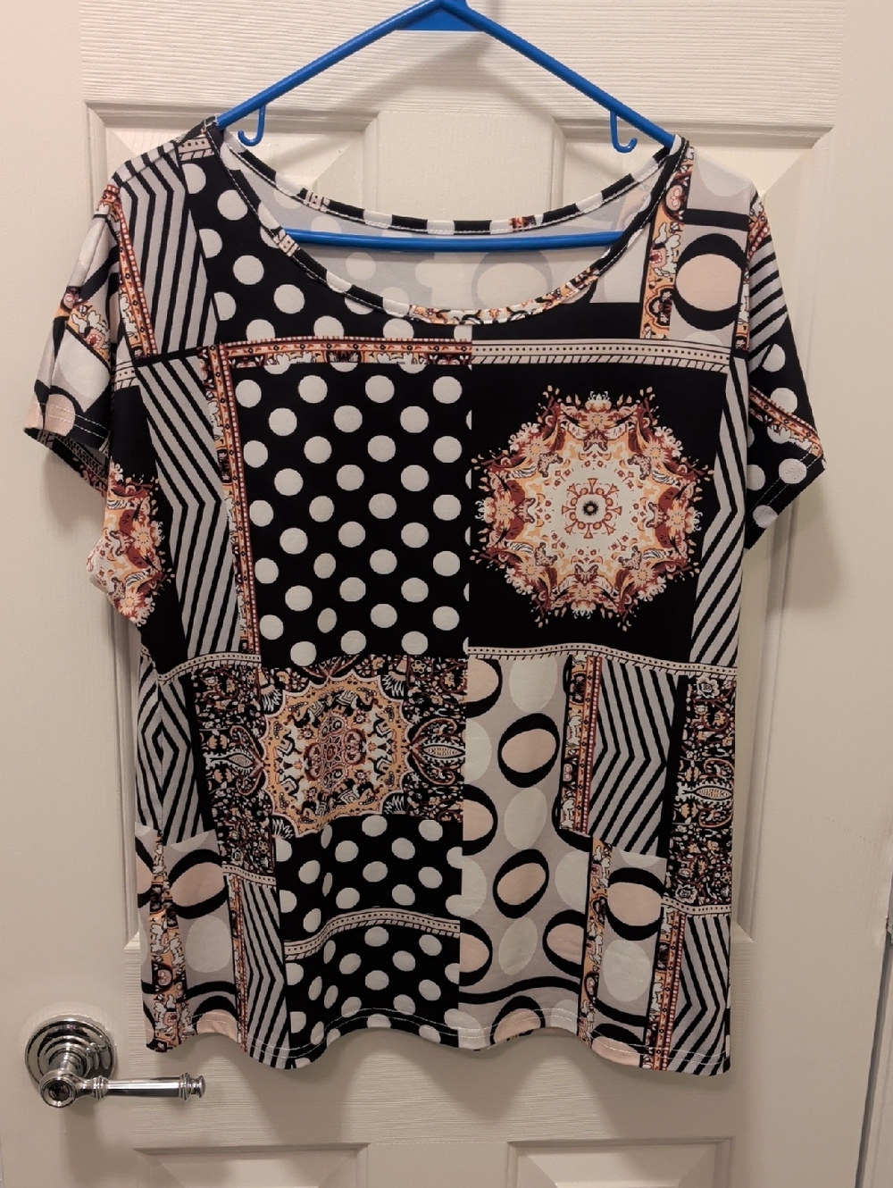 Women’s Short Sleeve Mixed Print Top - Black & Cream